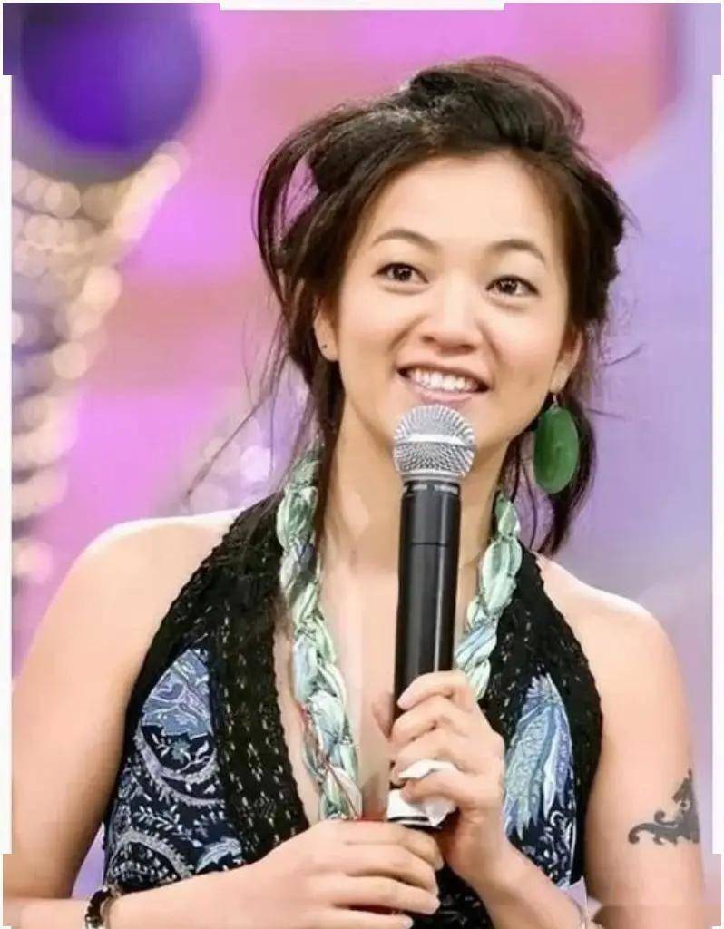 毛小星质疑阿雅抄袭,阿雅道歉下架