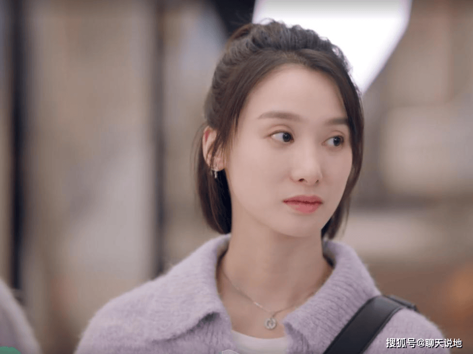 冷门面试奇遇!前台小妹逆袭顶流