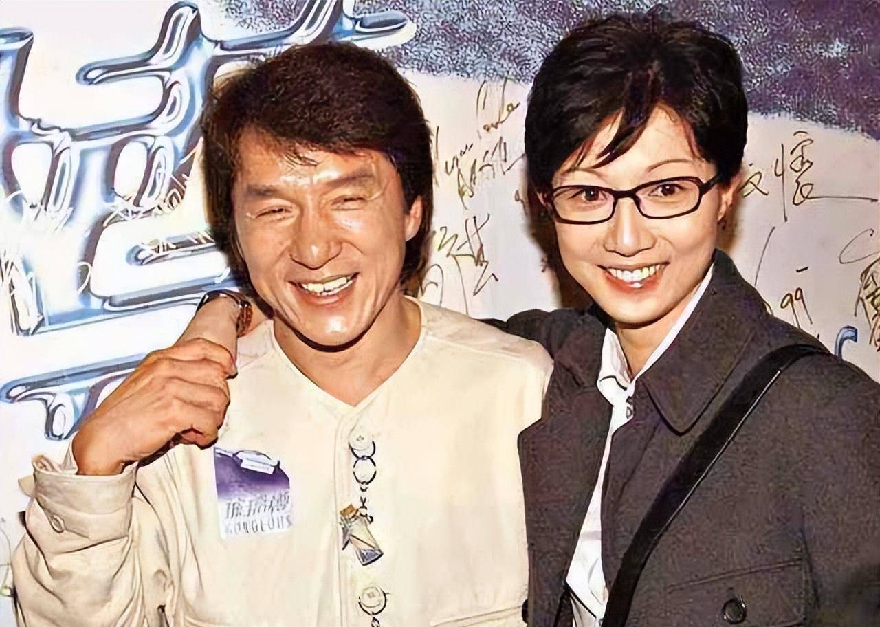 吴绮莉曝成龙拒认女内幕:从未要求亲子鉴定