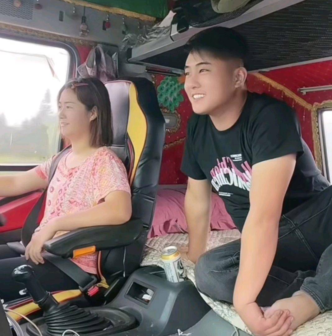 网红卡友啊蛋自曝妻子致婚姻破裂姨妹失踪