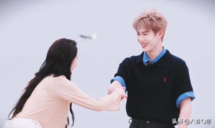 鹿晗出轨升级:婚房迎新女友