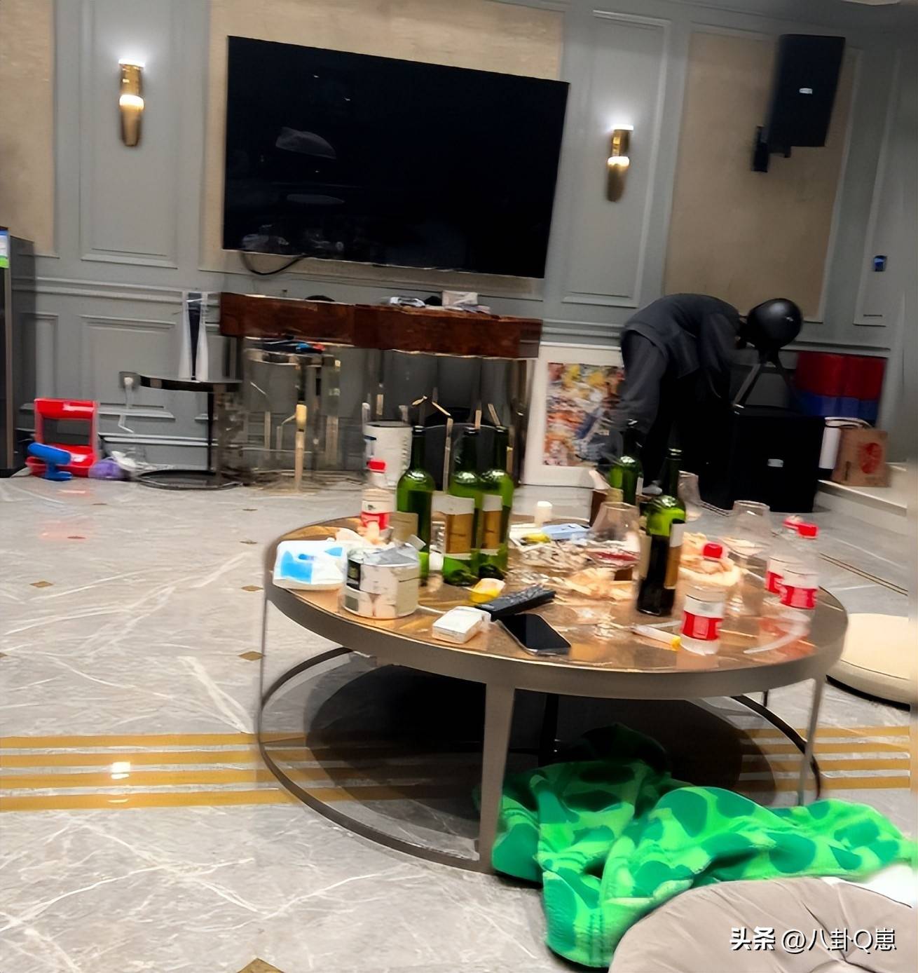 鹿晗出轨升级:婚房迎新女友