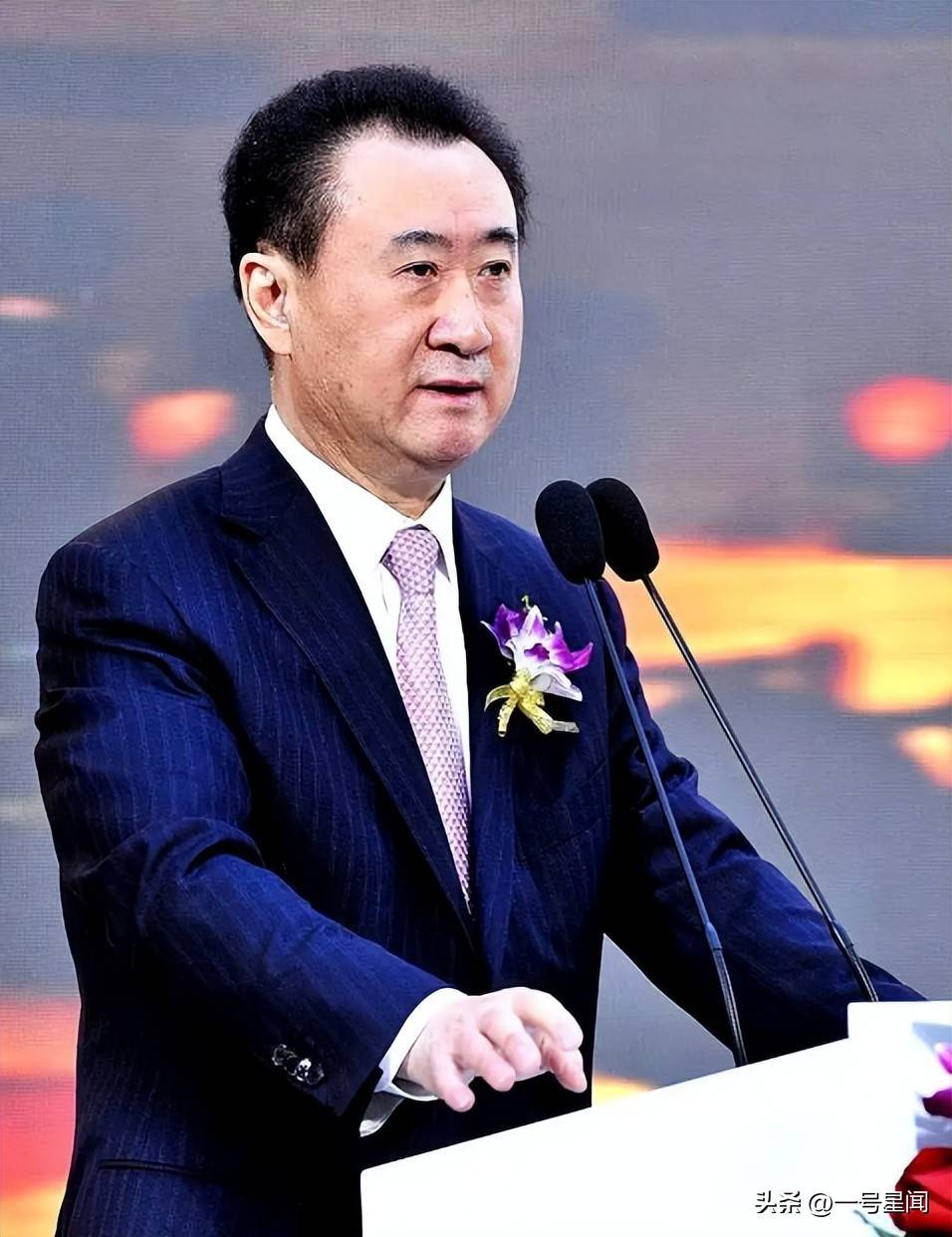 企业家36亿债为儿孙铺路,女网红不装了