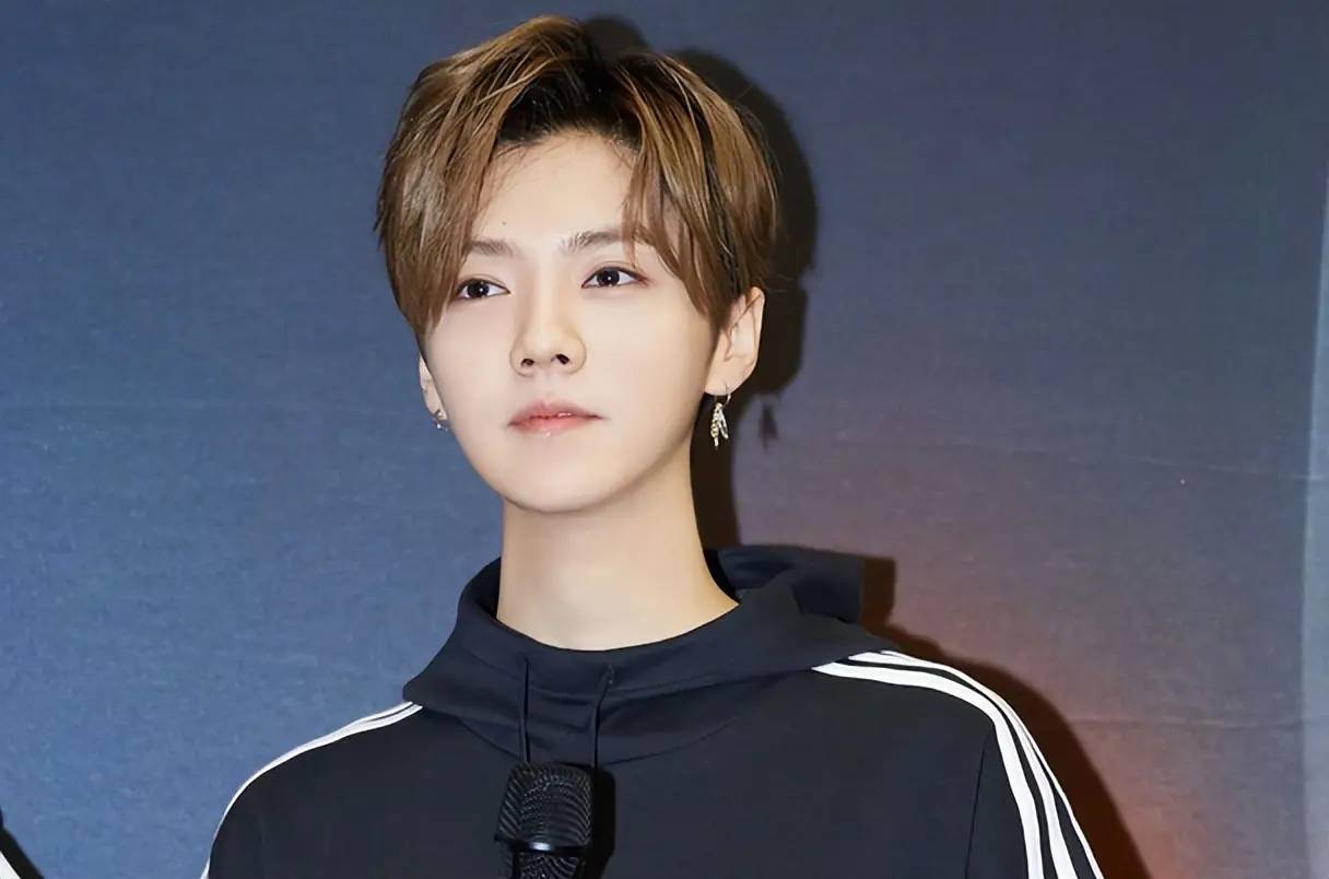 7月半月3位明星塌房,一个比一个离谱